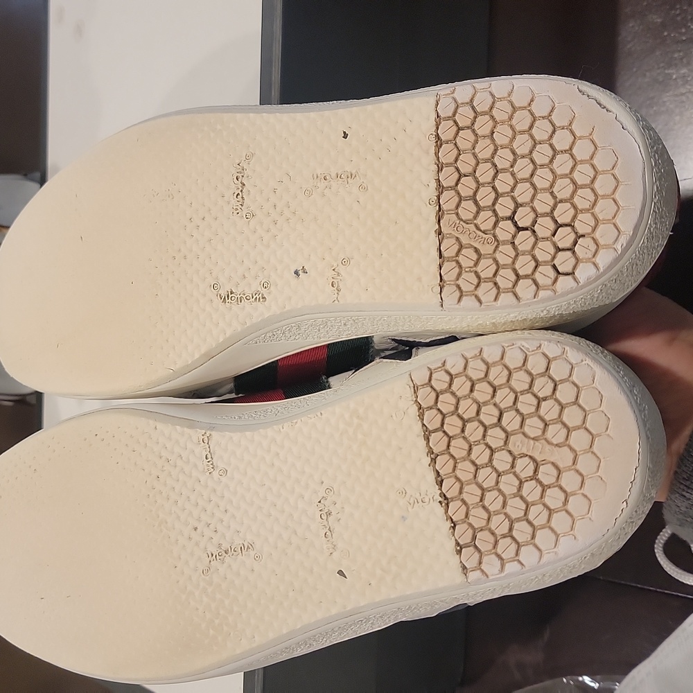 Authentic Gucci star sneaker shoes - Picture 8 of 14